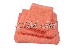 Комплект хавлиени кърпи за баня в цвят праскова